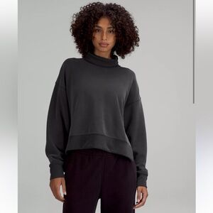 lululemon athletica Charcoal Gray Cowl Turtleneck Sweater size 4 MSRP $128